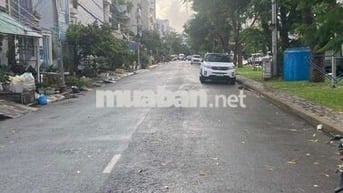 Quận 7, đường số 9, dtsd 120m2,nhà 3 tầng,có thể thuê 15 triệu/tháng.