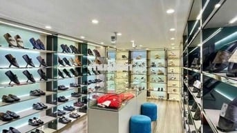 Cho thuê nhà 407/1 Sư Vạn Hạnh Q10, 3.5x12m, trệt lửng, giá 26 triệu