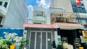Bán nhà rẻ đẹp đúc 3 lầu (4,5x23) 364/3 Dương Quảng Hàm P5 Gò Vấp 