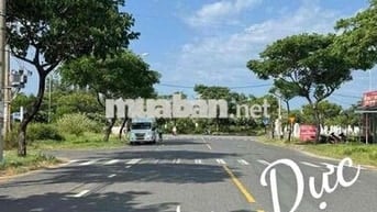 Bán thửa đất đường TRẦN HỬƯ DỰC ngây bãi tắm Tân Trà