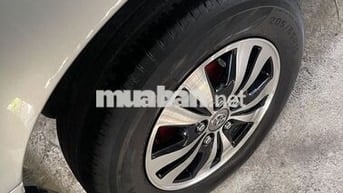 Toyota Innova 2009 G - 12345 km