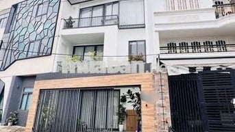 Bán gấp nhà 8,2 tỷ đường Phù Đổng Thiên Vương (P8)