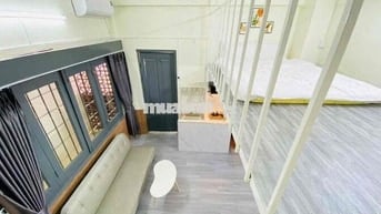 🏡CHO THUÊ CĂN HỘ CÓ GÁC - CỬA SỔ LỚN - NGAY VÒNG XOAY CỘNG HOÀ QUẬN 3