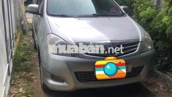 Toyota Innova 2009 V - 140000 km