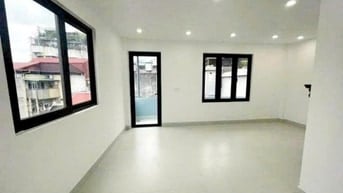 Bán Nhà Kim Mã 6 tỷ Mặt Tiền 5m Ngõ Nông Gần Phố 5T x 35m², KD Đỉnh