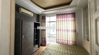 Cho thuê nhà Full Nội Thất Huỳnh Văn Bánh 4PN, giá 18 triệu