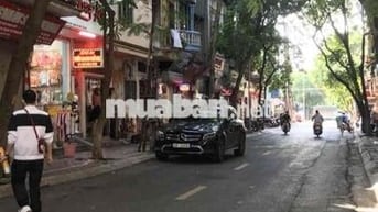 Mặt phố Nghĩa Dũng, lô góc, 37.3m2, giá 11.5 tỷ