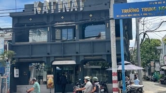 Bán góc 2MT 168 Đặng Văn Bi Thủ Đức, đang cho Katinat thuê 130tr/th
