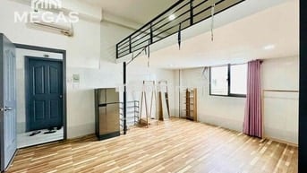 GÁC LỬNG FULL NỘI THẤT RỘNG 45M2 CỬA SỔ TRỜI BAO THOÁNG MÁT SẠCH SẼ