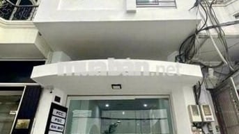 Lê Thánh Tôn, Q1 – Nhà 5 tầng TM, nở hậu, full PCCC, vị trí đắc địa!