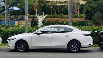 Mazda 3 2022 1.5L Luxury - 33000 km