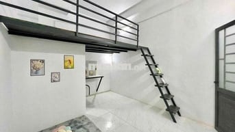 PHÒNG TRỌ GIÁ RẺ GÁC CAO, CÓ THANG MÁY, BẢO VỆ AN NINH, GẦN TRƯỜNG VHU
