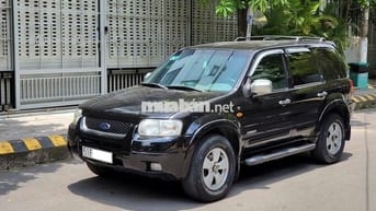 Xe gia đình gầm cao Ford Escape AT 4x4 xăng 5 chổ
