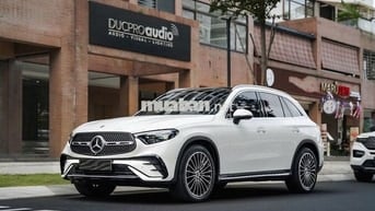 Bán GLC300 4Matic bản Allnew V1 - 9000 km