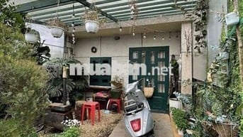 Kẹt vốn đầu tư cần bán gấp lỗ lại căn nhà hẻm Đà Lạt 100m2 giá 600tr