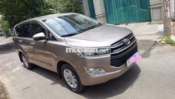 TOYOTA INNOVA ĐỜI 2019 BẢN 2.0E MÀU ĐỒNG KIM ĐẸP