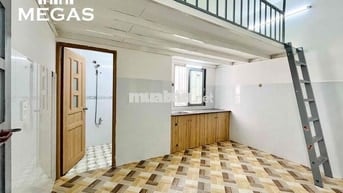 Phòng trọ sinh viên cửa sổ trời siêu thoáng ngay Ngã tư Bốn Xã