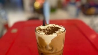 Tuyển nhân viên pha chế,phục vụ tại quận 10 Nhà Thi Đấu Phú Thọ