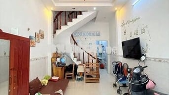 Nhà Tân Bình ngay sân bay - 35m2 tặng nội thất đẹp - 2 tầng - 3,99 tỷ