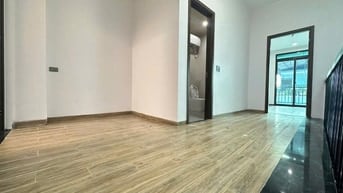 Nhà mới 3 tầng đẹp, giá tốt, dọn vào ở ngay