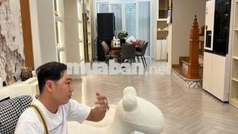 Nhà thiết kế Gu, 5.5x14m Tặng full NT, kế PMH, Sau lưng cresenmall