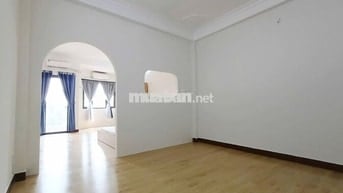 Căn Hộ 1 Phòng Ngủ Ban Công Ngay Phan Văn Trị - Gần Phạm Văn Đồng