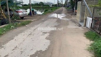 Nhà bán chính chủ, cách ngã 4 Ng.V.Linh + QL50 đúng 2km.