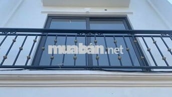 Nhà 4tầng*33m2, ôtô đỗ cửa,gần chợ, trường 7p ra Trung tâm Q. Hà Đông