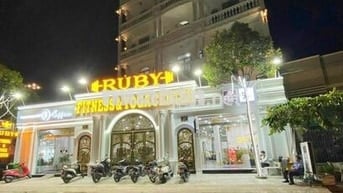 BÁN TOÀ NHÀ MẶT TIỀN ĐƯỜNG LÊ BÌNH