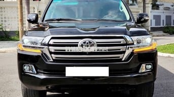 Hơn 1 TỶ có xe phôm 2020 Land Cruiser cực Chất nè