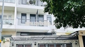 NHÀ ĐƯỜNG ĐẶNG DUNG DIỆN TÍCH: 5X20M TRỆT 3 LẦU CHO THUÊ
