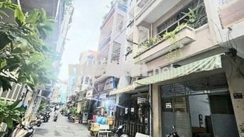 Nhà hẻm xe tải khu Bùi Phát, Lê Văn Sỹ quận 3