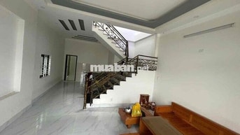 cho thuê nhà nguyên căn 1 trệt 1 lầu