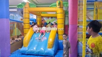Sang KVC trẻ em+ khu cafe và 11 phòng trọ ở Bình Tân