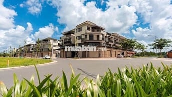 Shophouse 1 trệt 1 lững 2 lầu kdc nam long 2 kế hồ cảnh quan