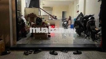 Cho Thuê Nhà 1 trẹt 2 lầu 3 pn 3wc đường 8m kdc an ninh sạch đẹp