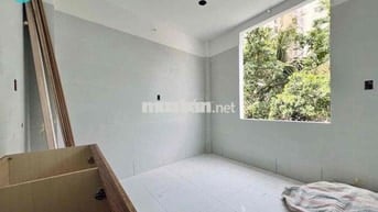 KHAI TRƯƠNG PHÒNG MỚI XÂY_CÓ CỬA SỔ THOÁNG_NGAY NGÃ TƯ HÀNG XANH_GTVT
