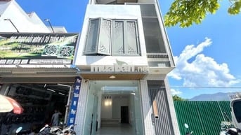 CHO THUÊ NHÀ Ở KINH DOANH 3 TẦNG VCN PHƯỚC LONG GIÁ 20 TRIỆU
