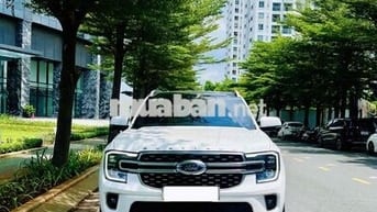 Ford Everest 2025 Platinum 2.0L 4x4 AT - 5100 km