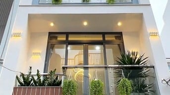 Em cần bán nhà mặt tiền Hoa Sữa, Phú Nhuận 64m2, 1T2L ST. Giá 7,2 tỷ