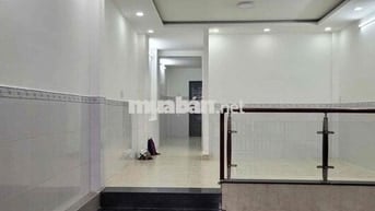 Cho thuê nhà HXH ngay Nguyễn Thị Thập – sát chợ Tân Mỹ 	•- Giá 20 TRIÊ