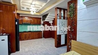Phòng tầng trệt Đường phan huy ích, có 2 lối đi riêng biệt