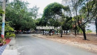 Mặt tiền khu vực View công viên rất tốt cho sức khỏe