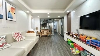 GIẢM SÂU 200 TRIỆU ĐỂ GIÁ 5TỶ8 TL BỚT LỘC VỊ TRÍ ĐẸP, KINH DOANH TỐT