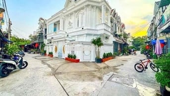 Bán Nhà Góc 2Mặt Tiền Hẻm1982 Đường Huỳnh Tấn Phát-Cách Phú Mỹ Hưng 5’