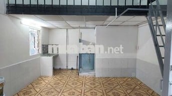 Nhà mặt tiền hẻm sau Big Trường Chinh
