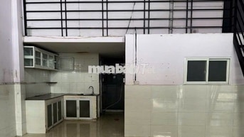 Bán nhà mặt tiền 111A đường hồ văn long DT 5,7x15 hiện trạng cấp 4