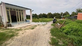 Hơn 1000m2 đất thổ cư. 12m mặt tiền. Gần KCN. 1,8 tỷ
