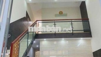 NHÀ MẶT TIỀN HẺM SONG HÀNH , KINH DOANH TỐT