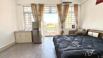 PHÒNG BAN CÔNG MỚI 100% - FULL NỘI THẤT XỊN - TƯỜNG TRẮNG MỚI SẠCH SẼ